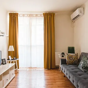 apartament-ultracentral-centrul-vechi-piata-unirii.bucharesthotelsnow.com/
